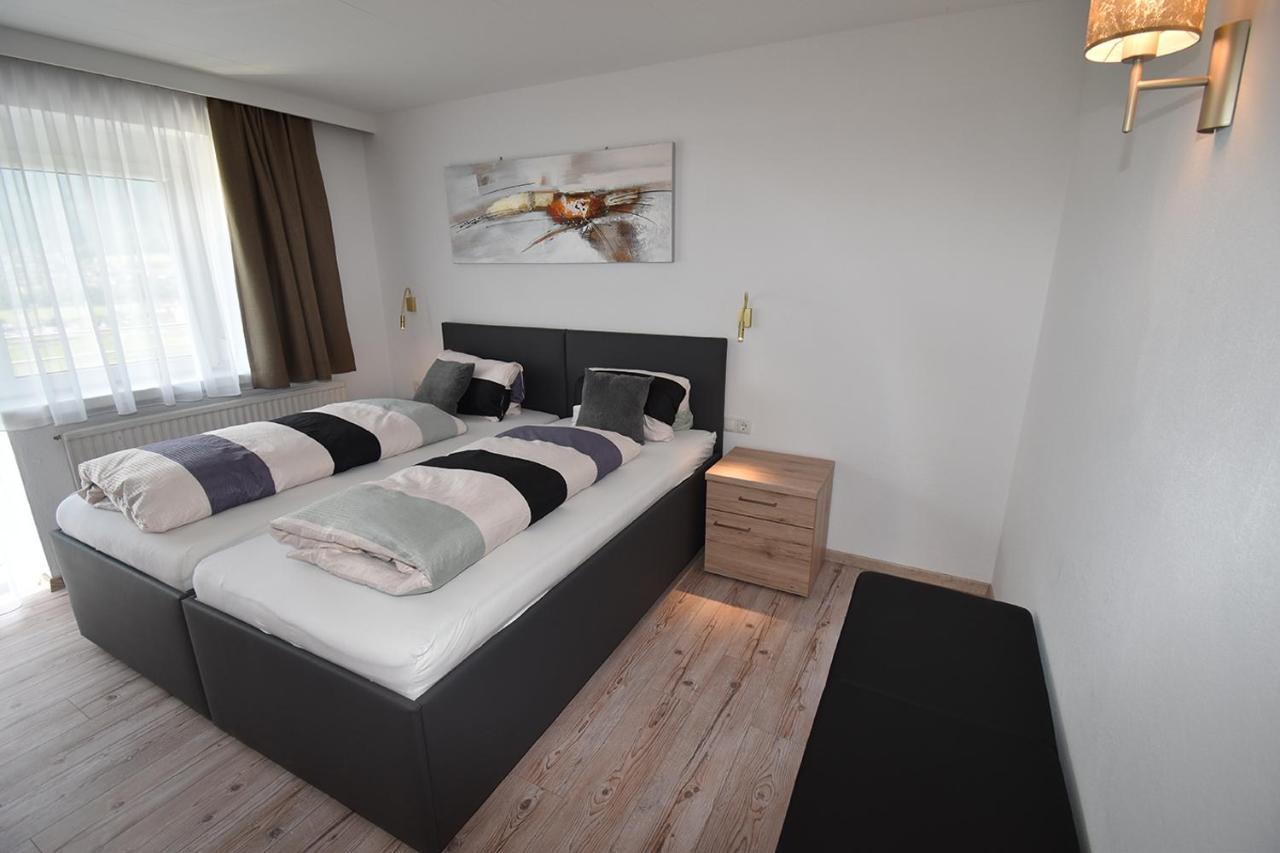 Hotel Martina Тельфс Экстерьер фото