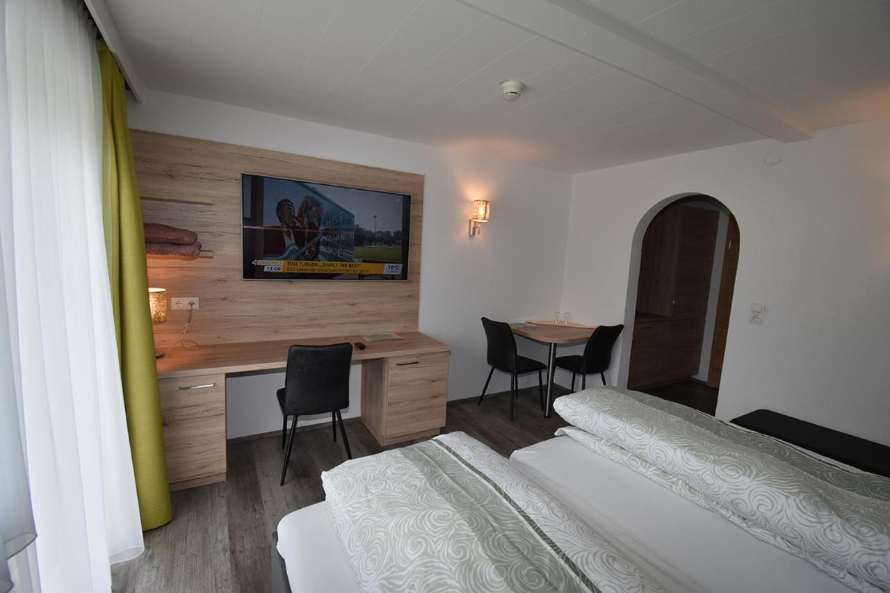 Hotel Martina Тельфс Экстерьер фото