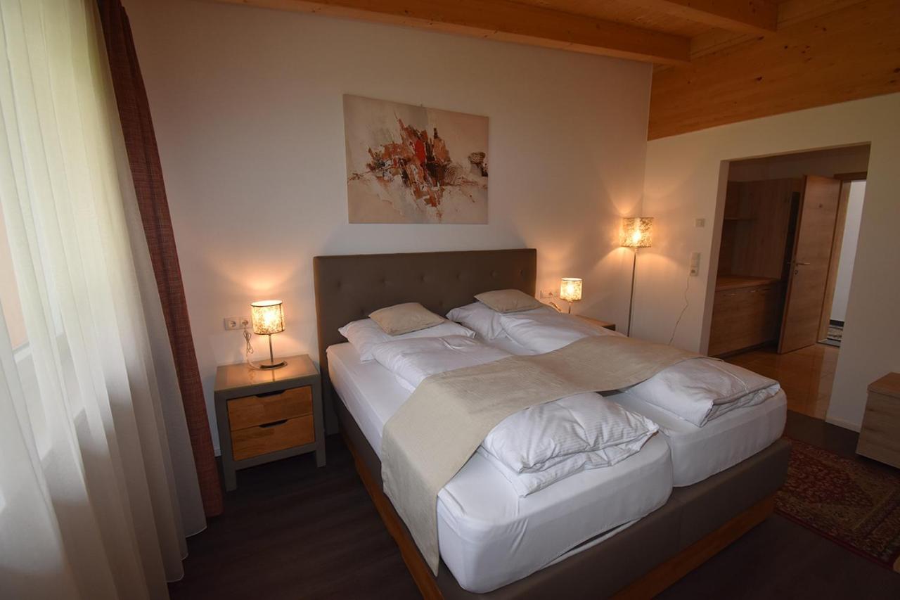 Hotel Martina Тельфс Экстерьер фото