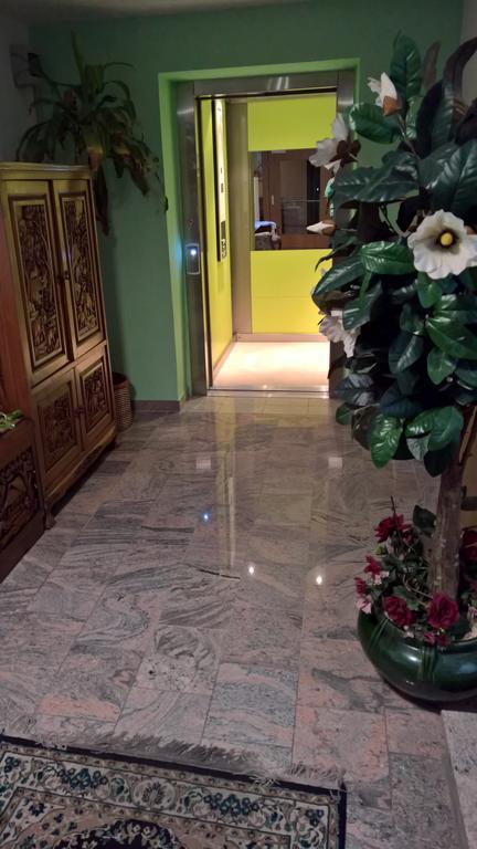 Hotel Martina Тельфс Экстерьер фото