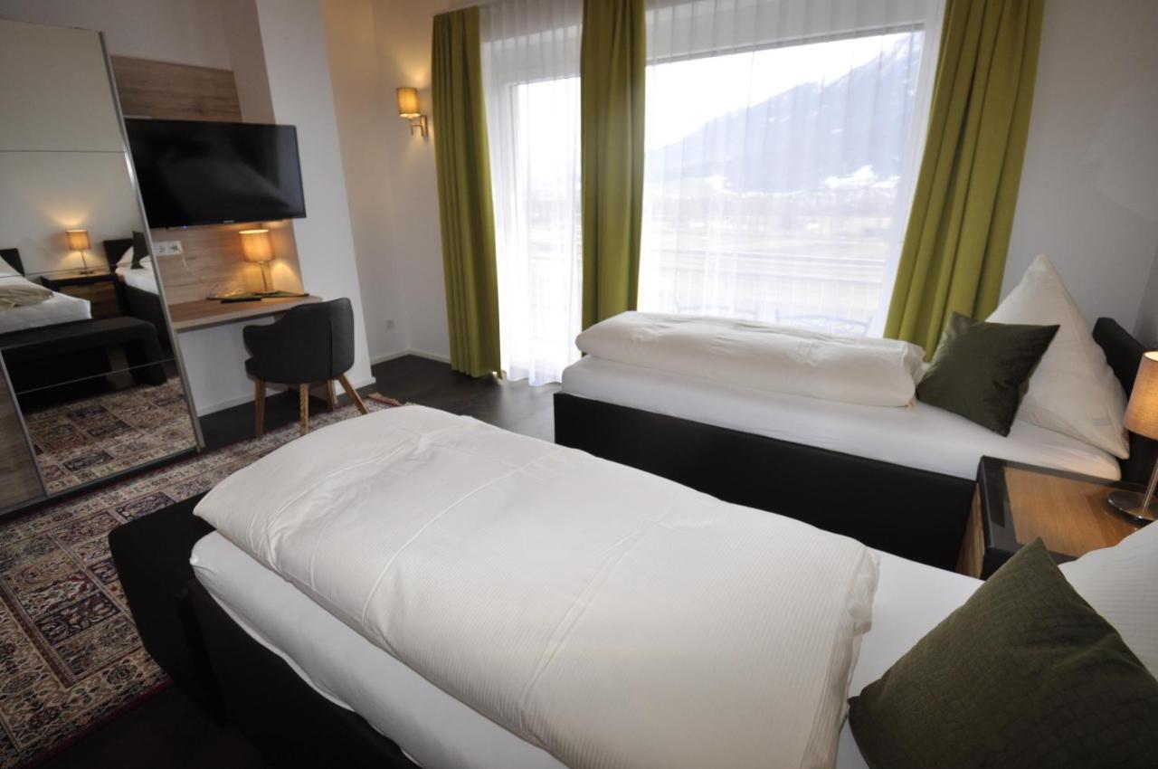 Hotel Martina Тельфс Экстерьер фото