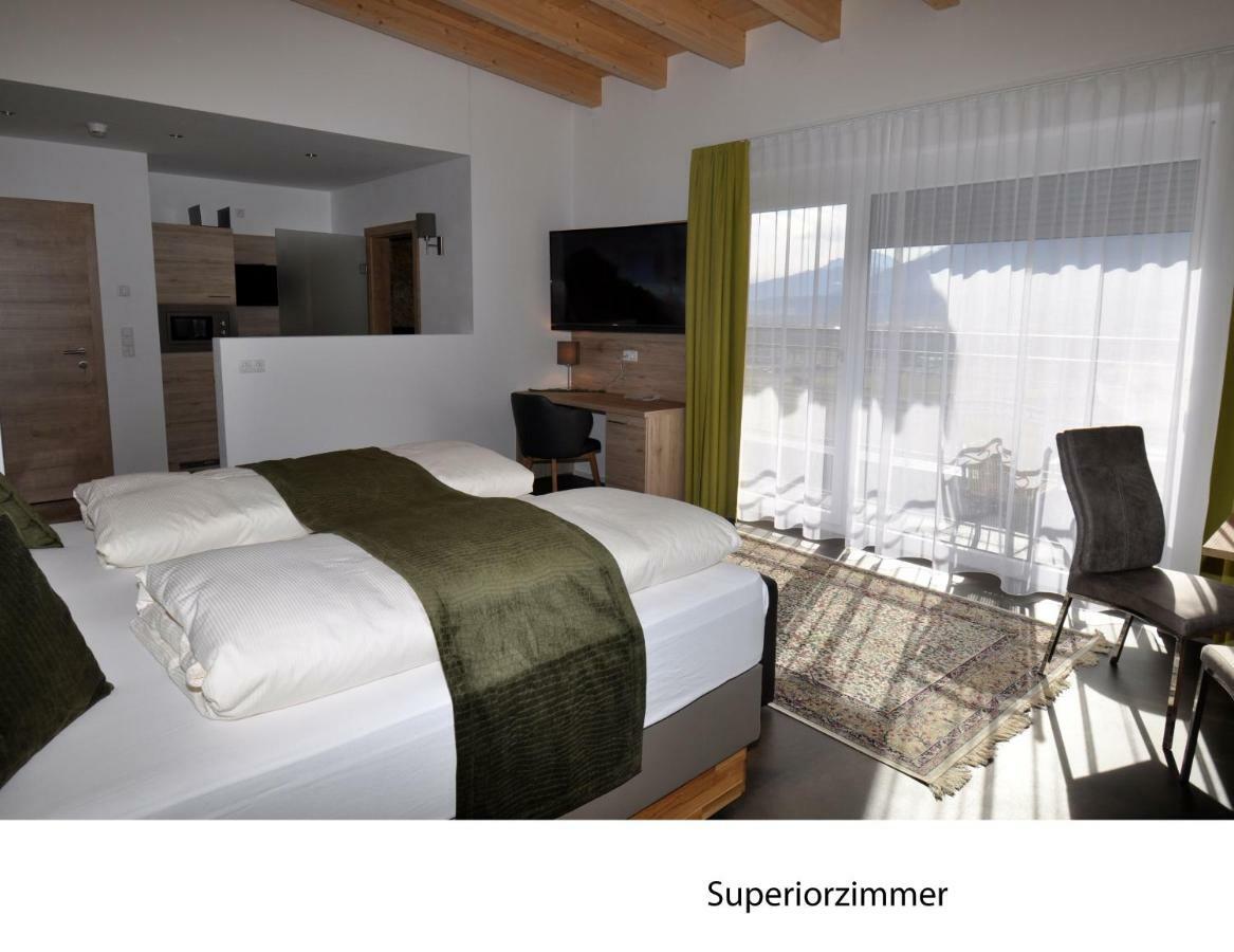Hotel Martina Тельфс Экстерьер фото